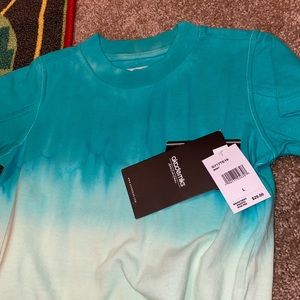 Boys size 7 shirt (runs like 6)